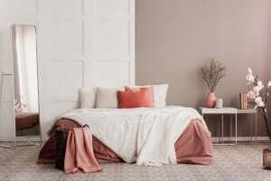 Bedroom Decor Using Neutral Colors