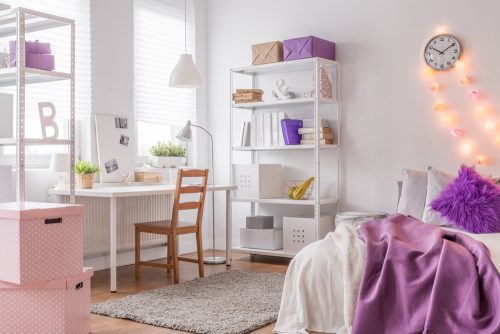 Slaapkamers van tieners in paars en wit