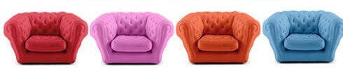 Vrolijk gekleurde fauteuils