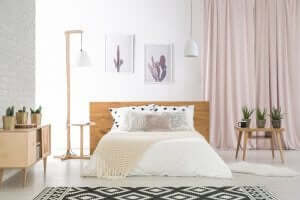 Slaapkamer met witte tinten