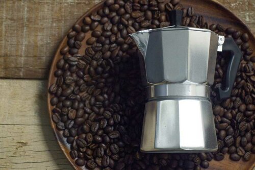 Het Italiaanse koffiezetapparaat voor koffieliefhebbers