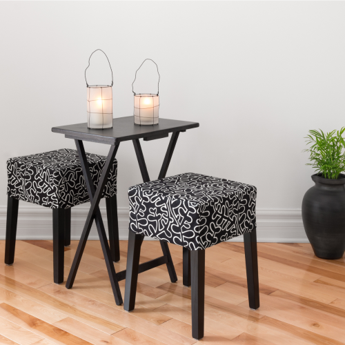 mesa e cadeiras para decoração