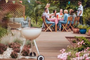 4 ideias para criar espaços de descanso e relaxamento no jardim