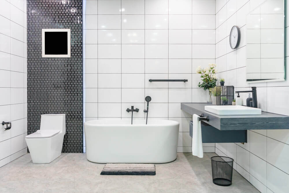 Banheiro moderno com tendÃªncia minimalista