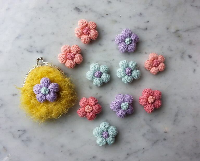 Crie um buquê de flores de crochê