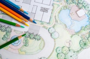 5 ideias de paisagismo para aproveitar o seu jardim ao máximo