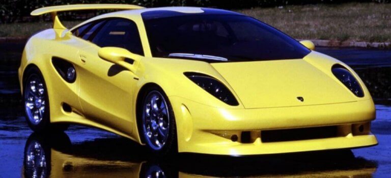Giugiaro tarafından tasarlanan sarı bir araba