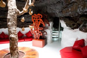 A Cesar Manrique room.