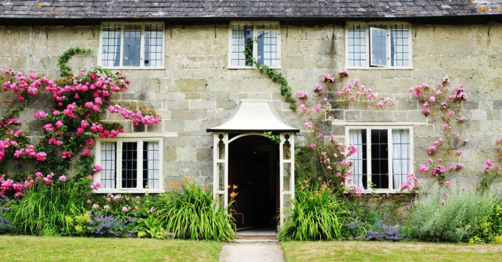 Top Five Country Houses in Cinema