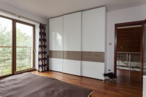 Advantages of Having a Built-In Closet