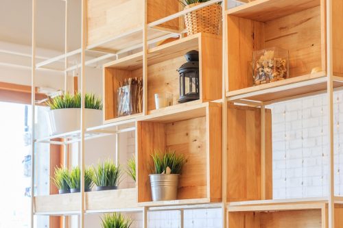 Decorating Shelves: 7 Tips to Decorate Simply