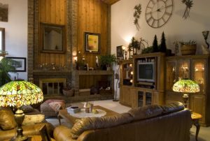 Are Tiffany Lamps Back in Style?