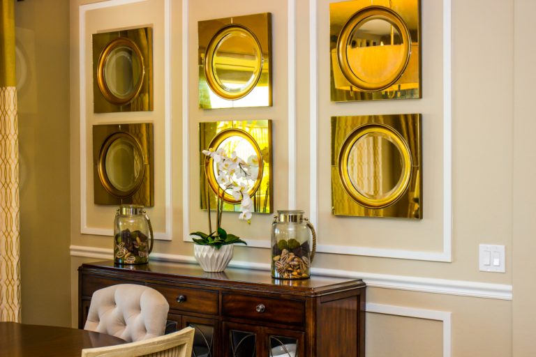 3 Tips for Choosing Dining Room Mirrors