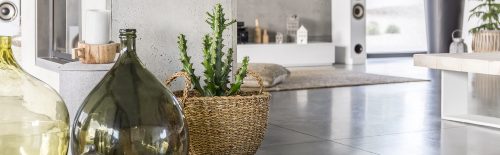 Entrance way demijohn