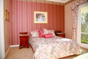 Outdated decor can look tacky rather than classical.