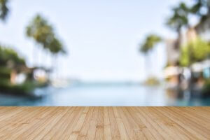 Here Are 5 Great Ways to Decorate a Pool