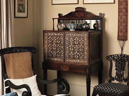 The Bargueño Desk: History and Tradition