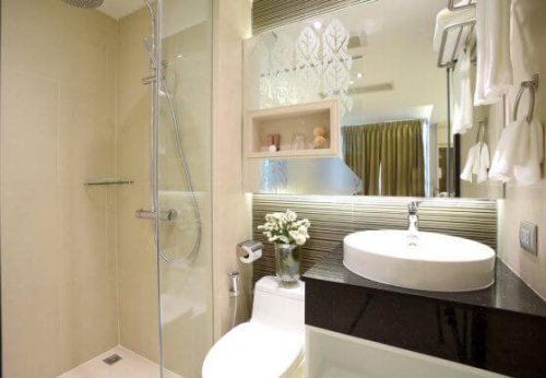How to Gain Some Space for a Small Bathroom