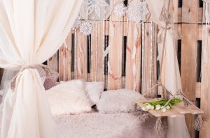 This beautiful handcrafted swing shelf is the perfect decoration for your bedroom.