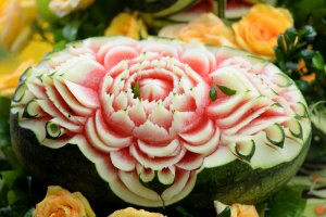 Melons are commonly used to create mukimono carvings.