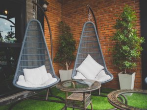 wicker hanging chairs