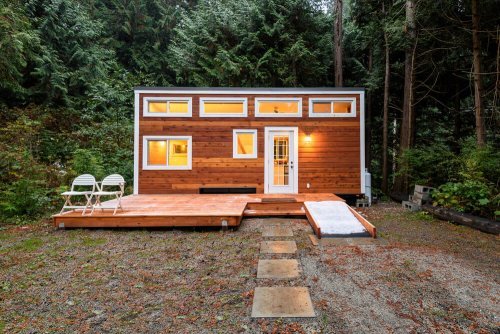 Our Tips on How to Decorate a Tiny Home