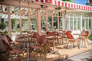 Hospitality Furniture and Decor: What Works Best?