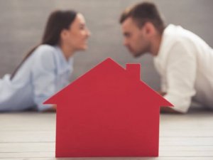 What to Do If you Live with a Messy Roommate