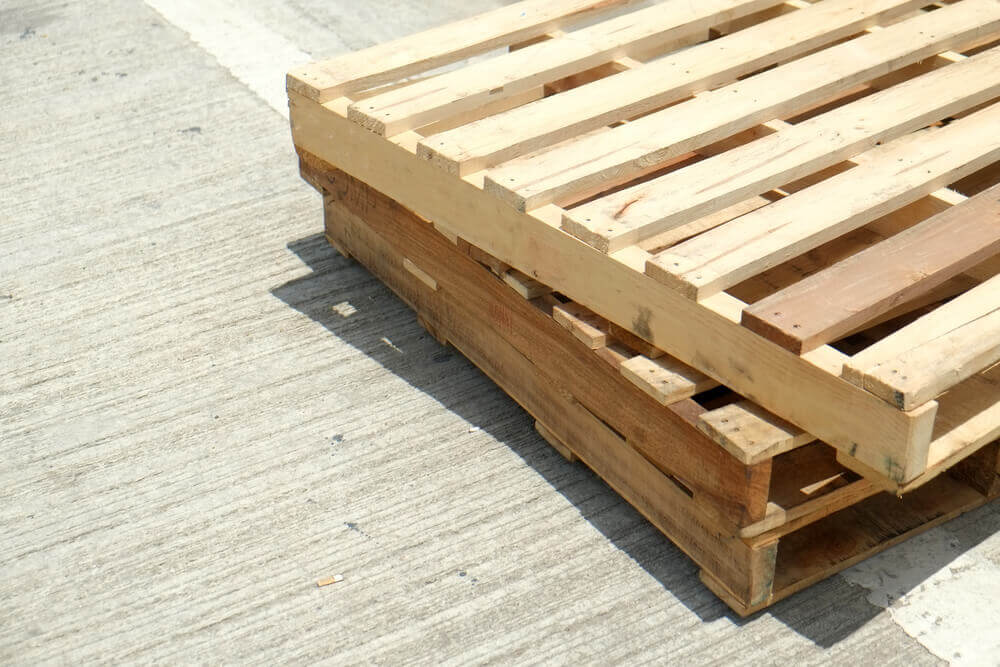 Pallet desk 1