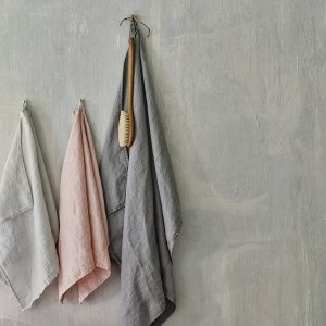 Rowen & Wren Vintage Bathroom Accessories