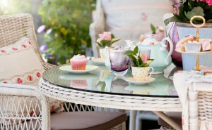 You don't need a huge table to have the perfect living room for taking afternoon tea.