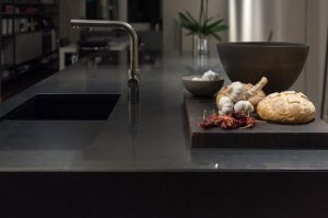 Pros and Cons of Granite Kitchen Counters