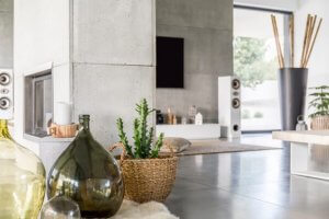 4 Beautiful Kinds of Large Vases