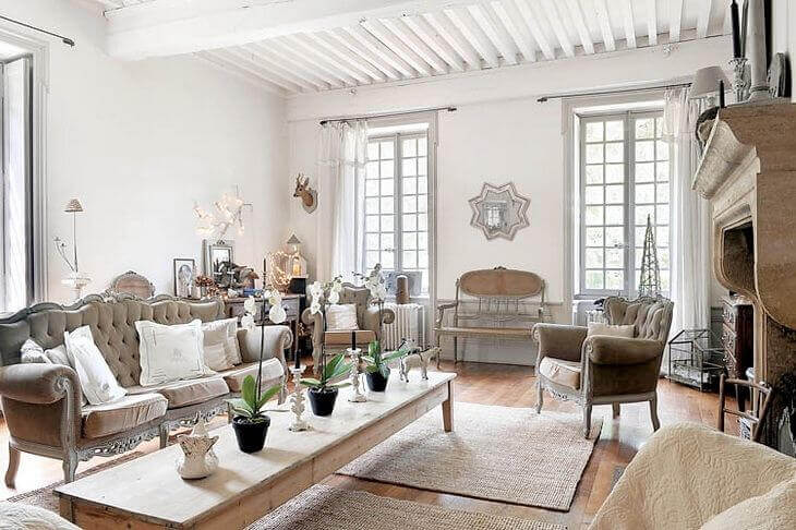 French decor style living room