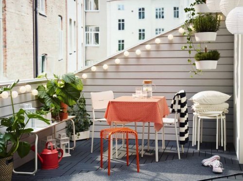 A spring terrace can be a great way to enjoy the weather.