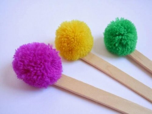 Why not make some cute pompoms if you're handy with scissors and wool?