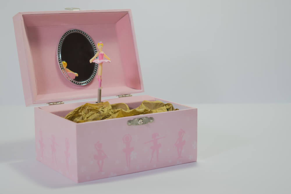 music box ballerina