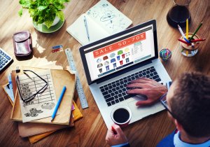 The Advantages and Disadvantages of Online Shopping