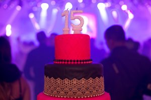 8 Table Set-Ups for a Big Birthday Party