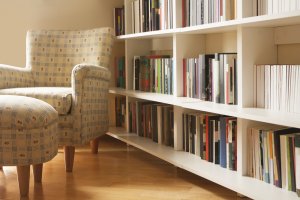 3 Tips for Adding Lights to Your Shelves