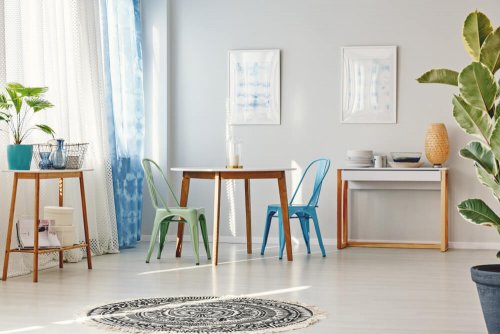 Metallic Chairs: 3 Tips for a Creative Makeover