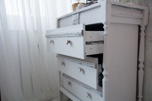 4 Types of Chiffonier for Small Bedrooms
