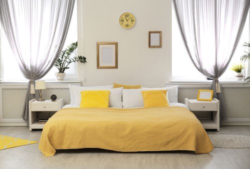 Classic Drapes: All the Types and Styles