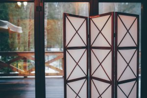 Using Glass Partitions to Divide Spaces