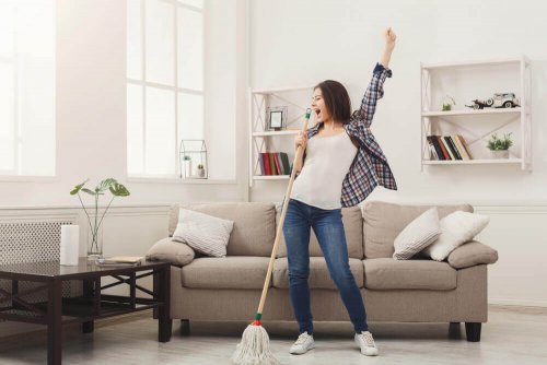 Keep your home clean and tidy with the 20/10 method.