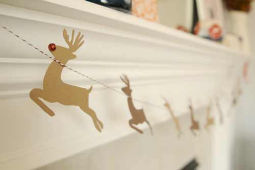 A reindeer garland.