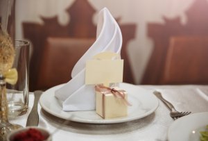 Napkins and gifts.