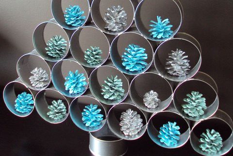 Christmas tree tin can