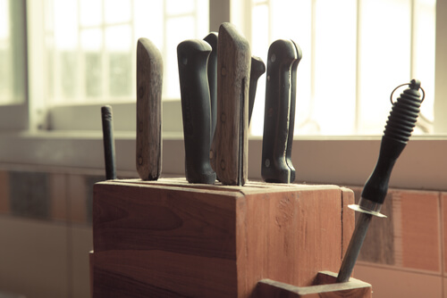 How to Make Your Own DIY Knife Holder