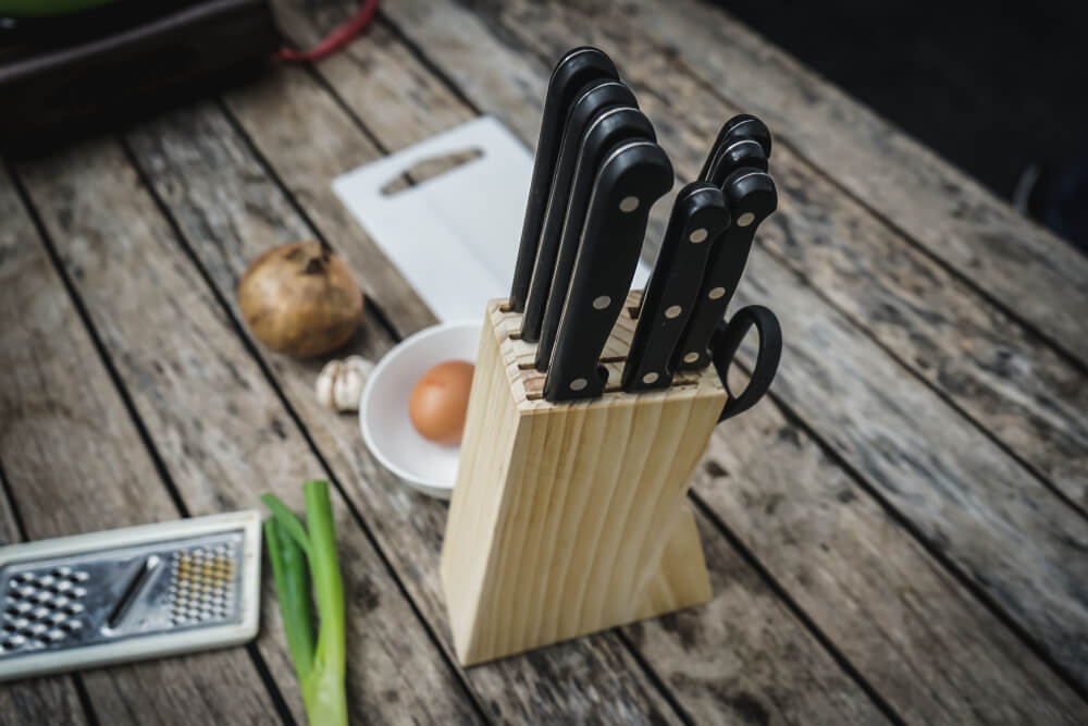 How to Make Your Own DIY Knife Holder Decor Tips